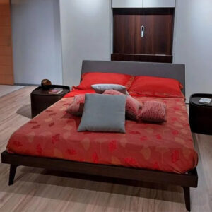 Camera da letto Babila Sangiacomo in legno elegante e moderna nera