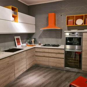 cucina bianco arancione e altri colori moderna ad angolo luna mobilturi offerta